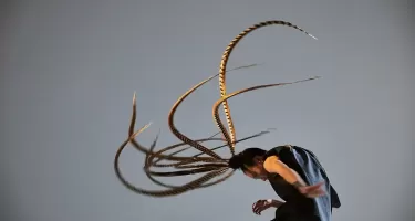 Hung Dance, BIRDY © Luk Hunag.