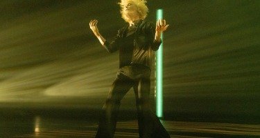 "Station" Choreographer:  Louise LecavalierDancer: Louise LecavalierLighting: Alain Lortie