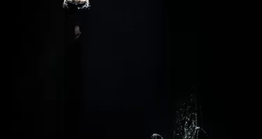 Recirquel, Paradisum © Balint Hirling. Performer: Yevhen Havrylenko