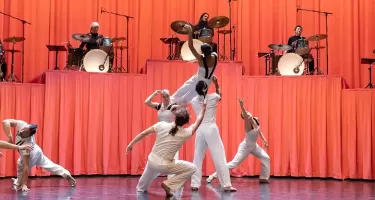 Stephanie Lake Company, Manifesto © Wendell Teodoro.