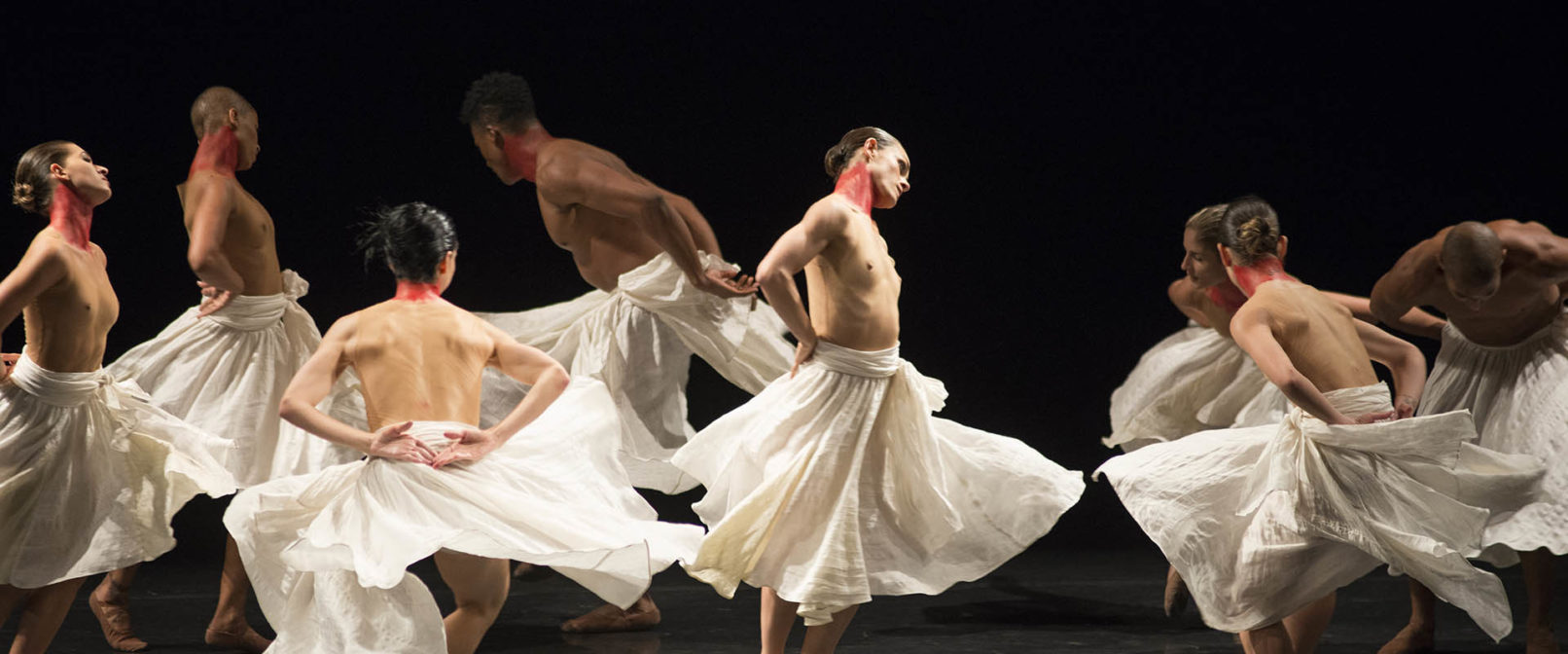 Grupo Corpo, Gira © Jose Luiz Pederneiras