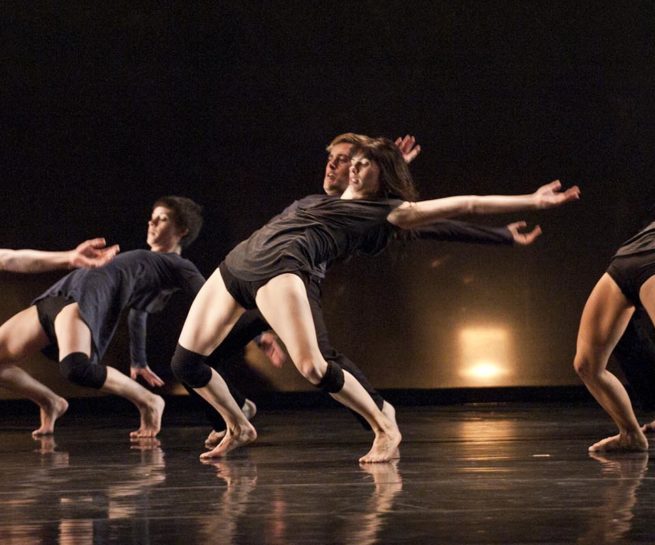 Wen Wei Dance Under the Skin